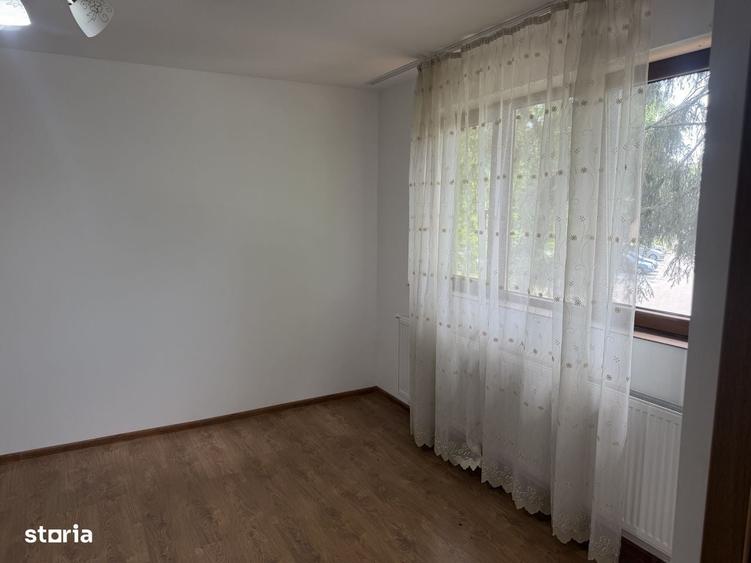 Apartament cu 2 camere în Micro 15