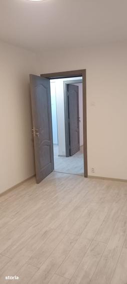 Apartament cu 3 camere în Drumul Taberei