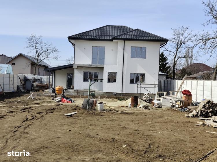 Casă cu 4 camere cu Teren 464 Mp în Joița