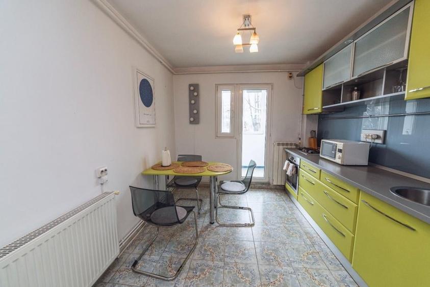 Apartament cu 3 camere semidecomandat, mobilat în Militari