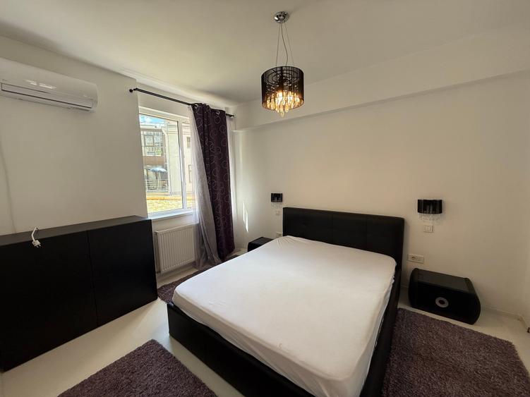 Apartament cu 2 camere semidecomandat, mobilat în Unirii