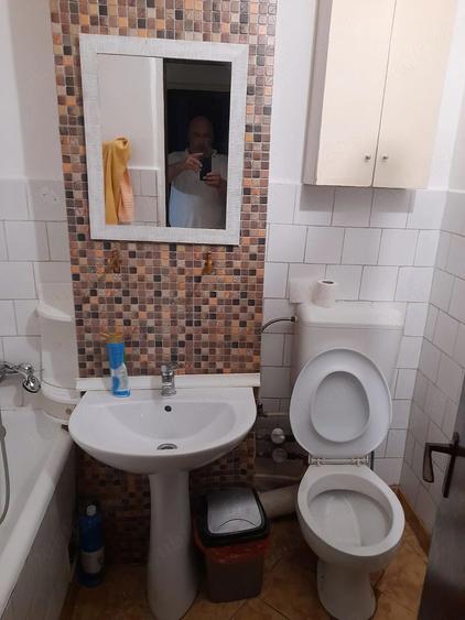 Garsonieră decomandată în Moșilor