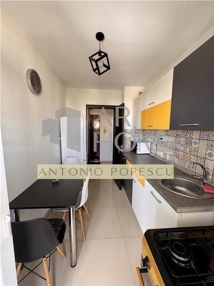 Apartament cu 2 camere decomandat, mobilat în Ultracentral