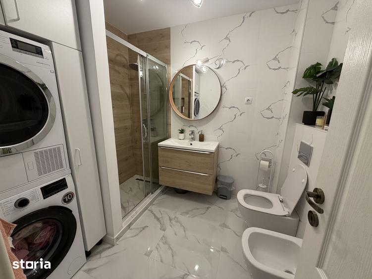 Casă cu 3 camere cu Teren 100 Mp în Central