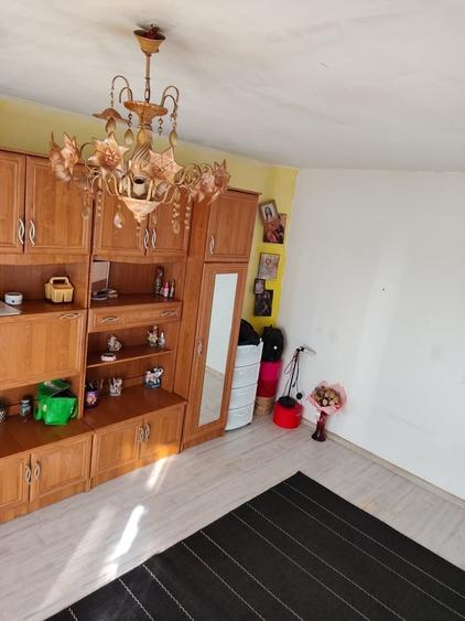 Apartament cu 2 camere decomandat în Rahova