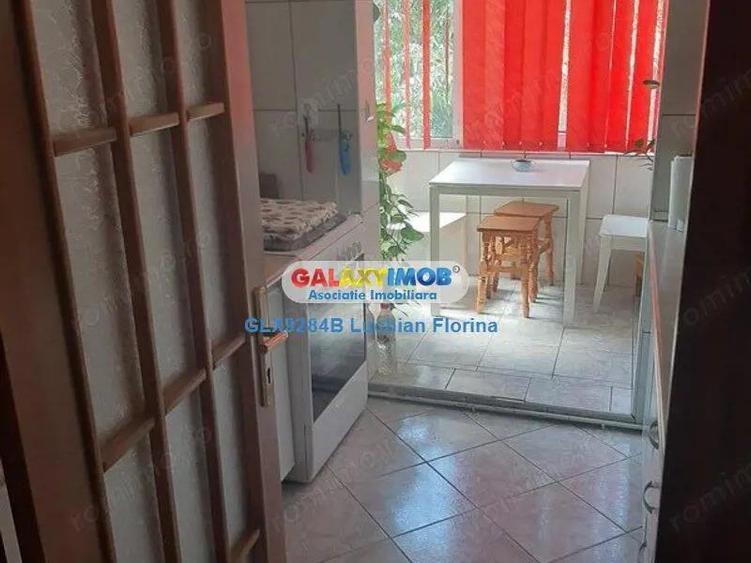 Apartament cu 3 camere decomandat, mobilat în Sălăjan