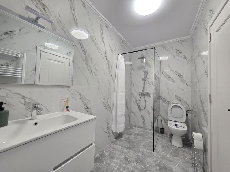 Apartament cu 2 camere decomandat în Central