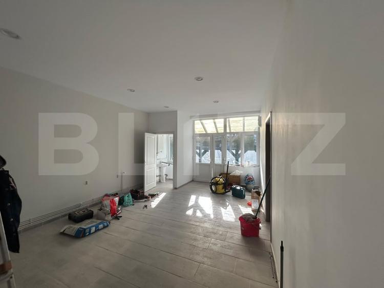 Spațiu comercial, de 23 mp, în Central