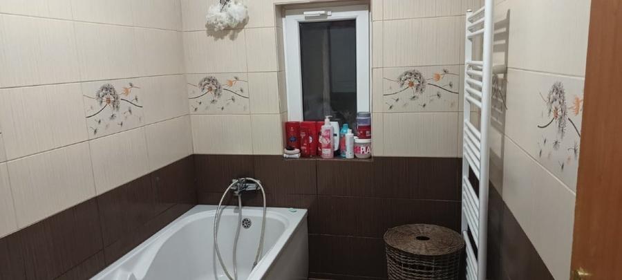 Casă individuală cu 4 camere cu Teren 1400 Mp în Micro 11