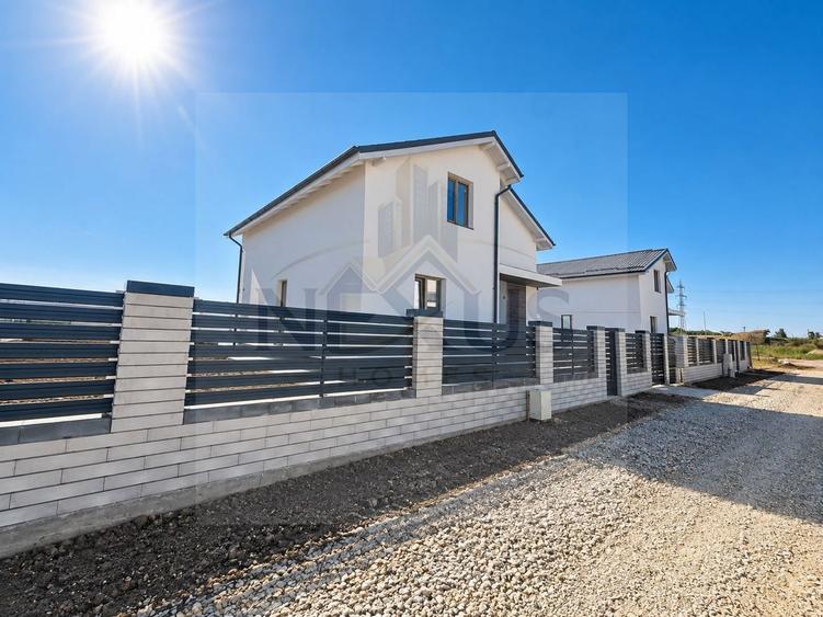 Casă individuală cu 5 camere cu Canalizare în Berceni