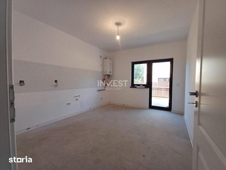 Casă cu 4 camere cu Teren 250 Mp în Valea Ursului