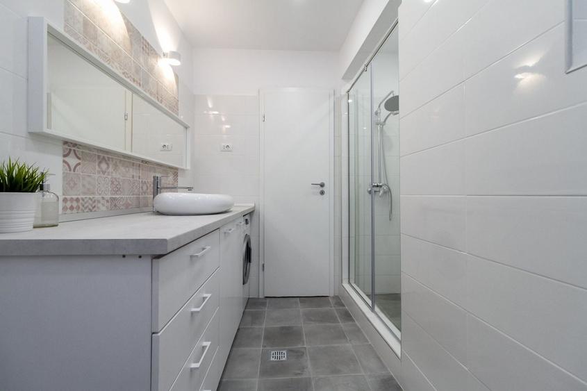 Apartament cu 3 camere, mobilat în Cișmigiu