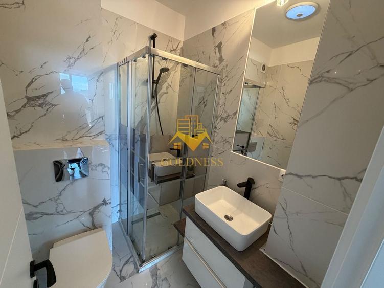 Apartament cu 3 camere semidecomandat, mobilat în Florești