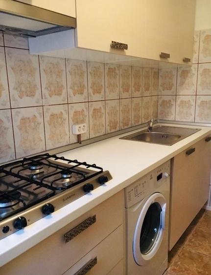 Garsonieră decomandată în Drumul Găzarului
