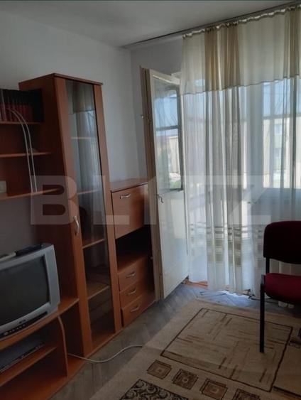 Apartament cu 2 camere semidecomandat, mobilat în Olari