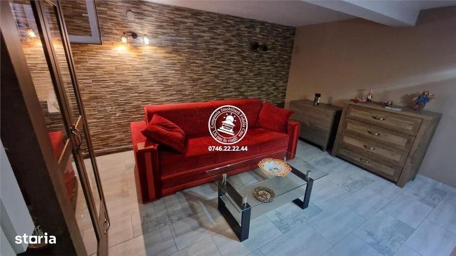 Casă cu 4 camere în Dorobanț