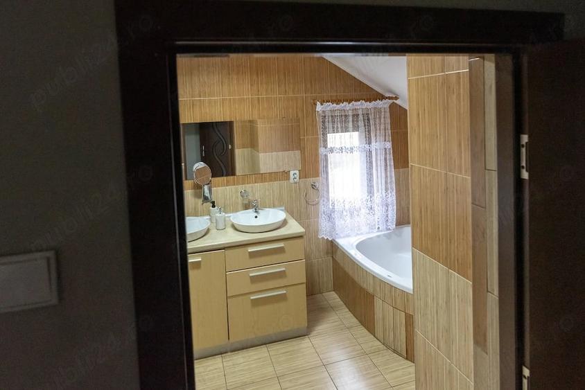 Casă cu 4 camere cu Teren 3200 Mp în Archiș