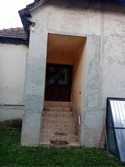 Casă în Vărzari
