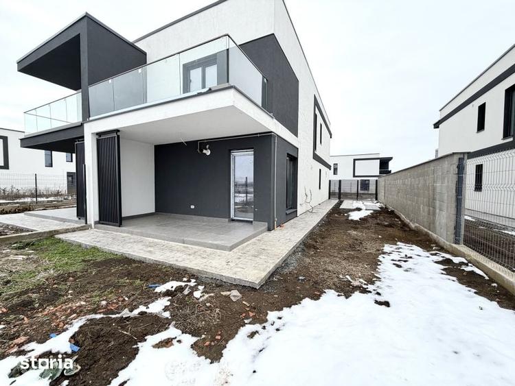 Casă cu 4 camere cu Teren 360 Mp în Sânandrei