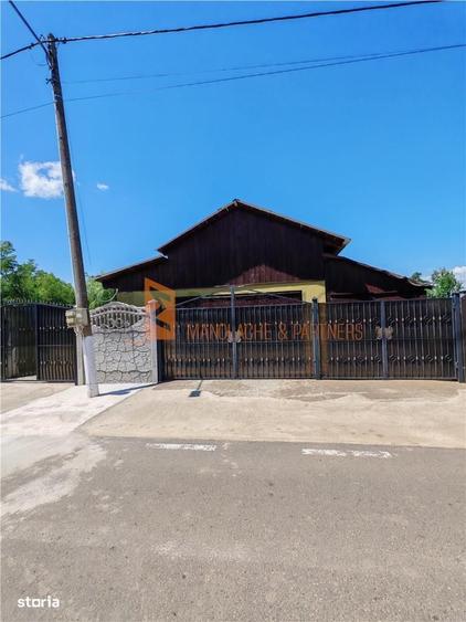 Casă cu 4 camere în Sătuc