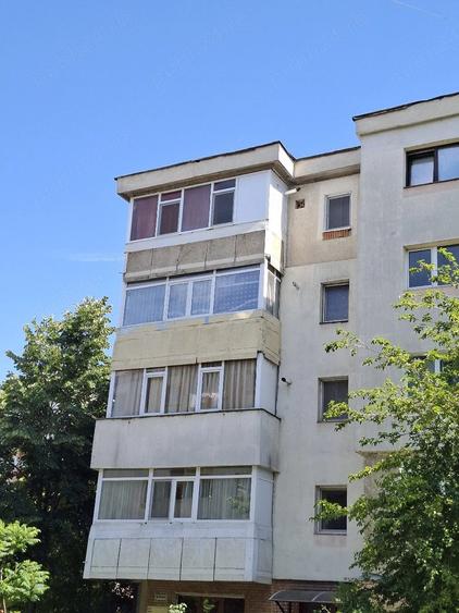 Garsonieră decomandată în Central