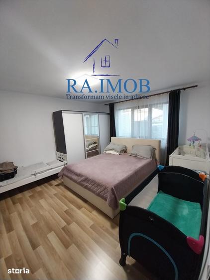 Casă cu 5 camere cu Teren 504 Mp în Târgșoru Vechi