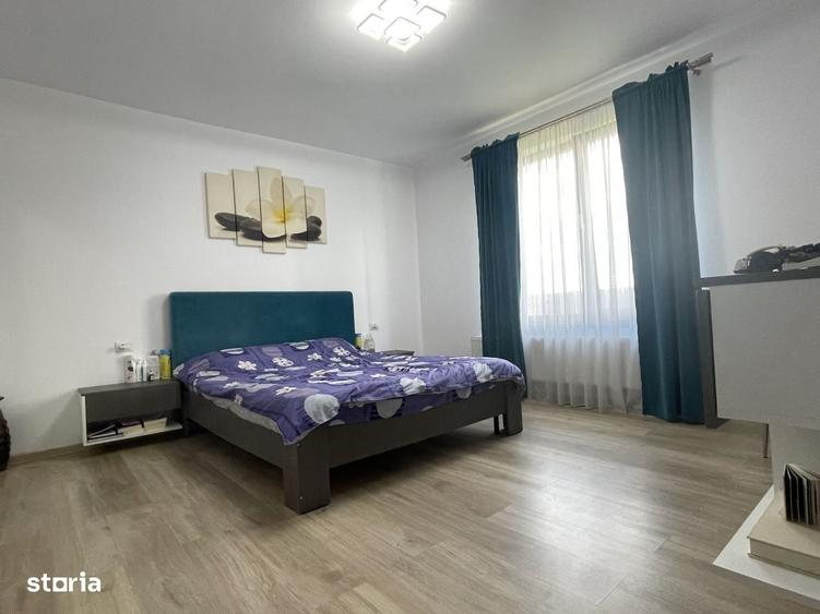 Casă cu 4 camere în Central