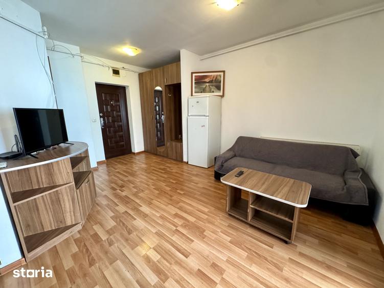 Apartament cu 3 camere semidecomandat în UTA