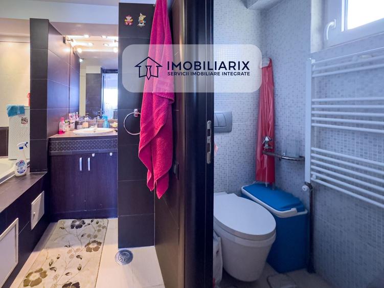 Apartament cu 3 camere decomandat, mobilat în Casa de Cultură
