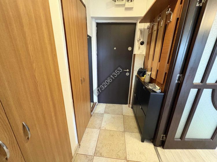 Apartament cu 2 camere semidecomandat în Giulești