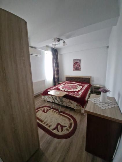 Casă cu 14 camere cu Teren 308 Mp în Tomis Nord