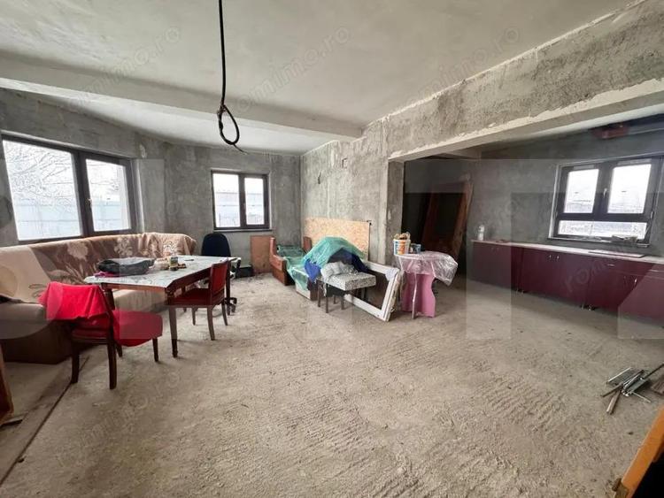 Casa la gri cu teren 1000mp cu priveli?te superba - Iazul Luizoaia - 6