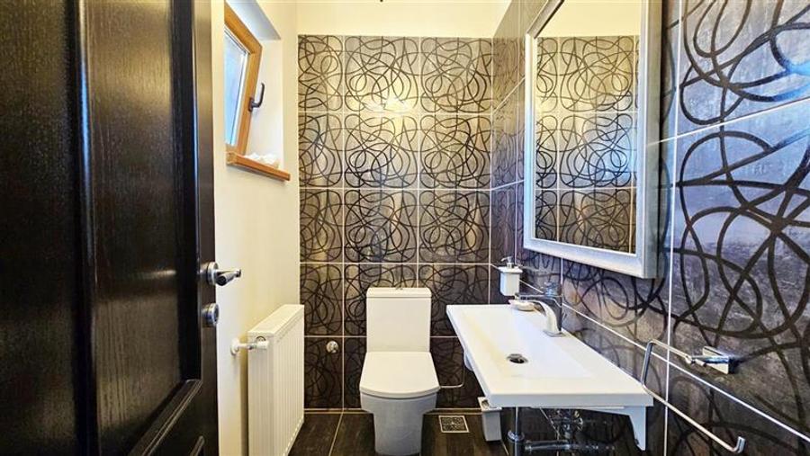 Casă individuală cu 4 camere cu Canalizare în Giarmata-Vii