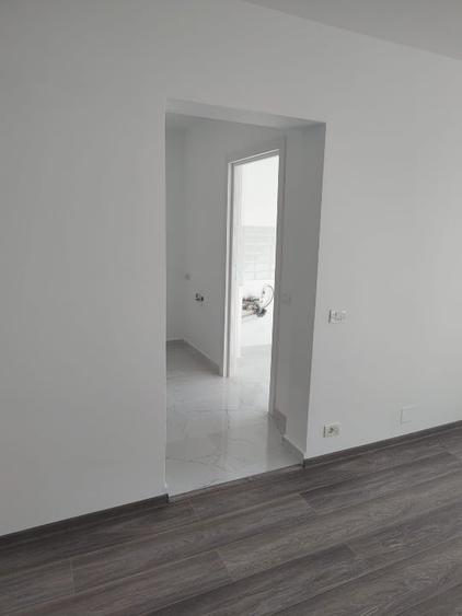 Apartament cu 2 camere semidecomandat în Gorjului