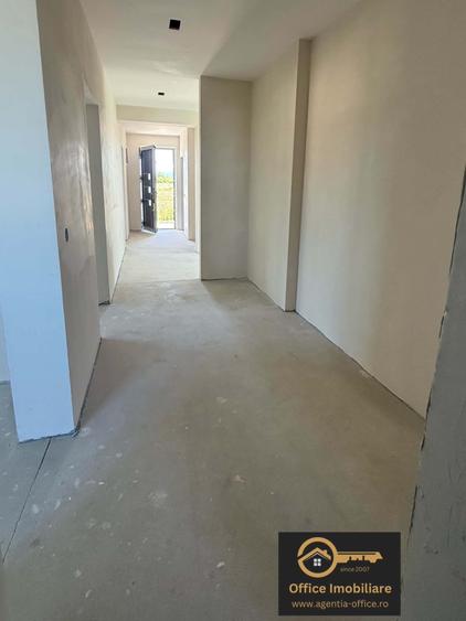 Casă cu 4 camere cu Teren 500 Mp în Recea