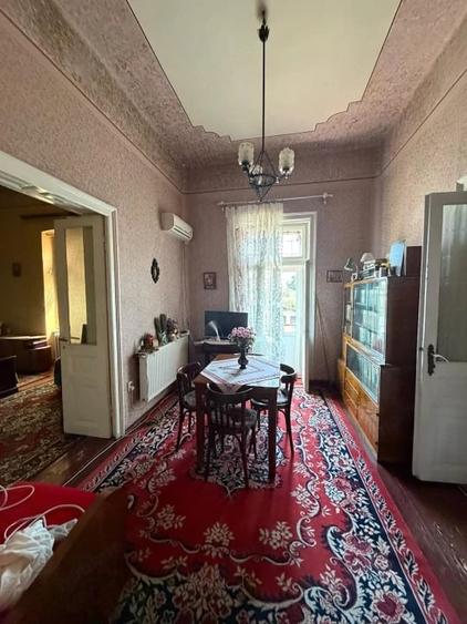 Casă cu 3 camere cu Teren 619 Mp în Central
