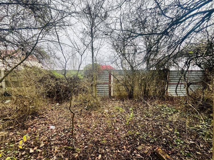 Teren Construcții intravilan de 1463 mp, în Ghizela