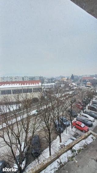 Apartament cu 3 camere decomandat în Unirii