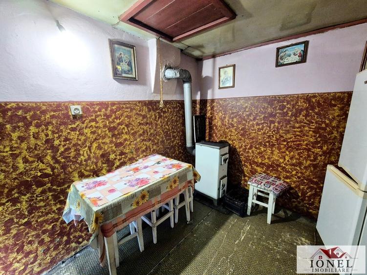 Casă individuală cu 3 camere cu Teren 1100 Mp în Henig