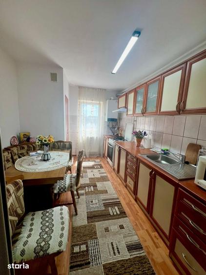 Apartament cu 4 camere în Central
