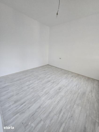 Casă cu 3 camere cu Teren 250 Mp în Central