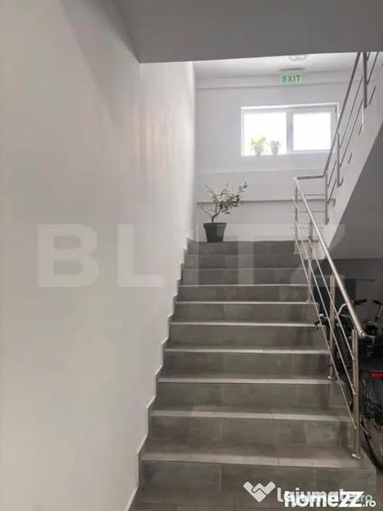 Apartament cu 3 camere decomandat în Viforâta