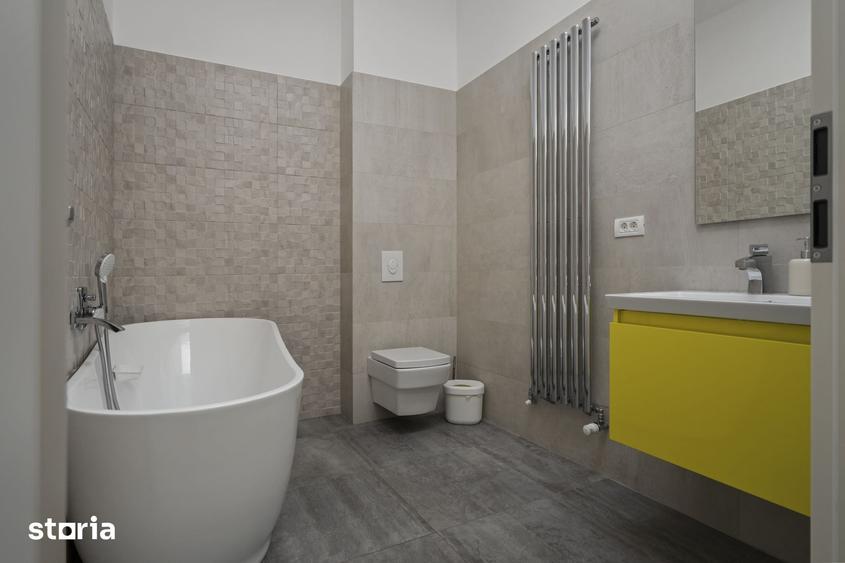 Casă cu 5 camere cu Teren 350 Mp în Central