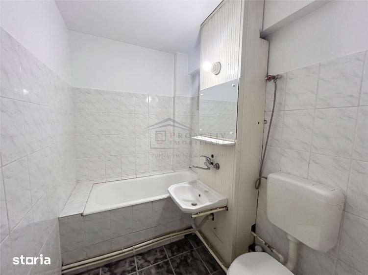 Apartament cu 3 camere în George Enescu