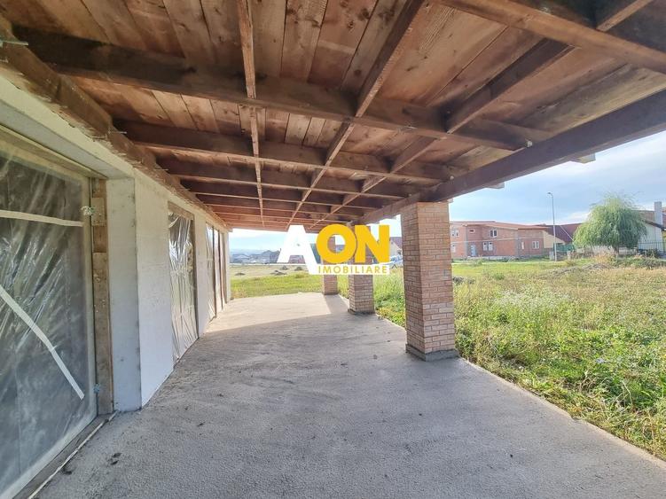 Casă individuală cu 3 camere cu Canalizare în Ciugud