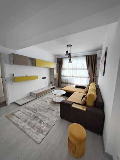 Apartament cu 2 camere decomandat în Runcu