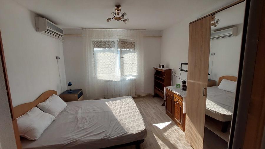 Garsonieră decomandată în Central