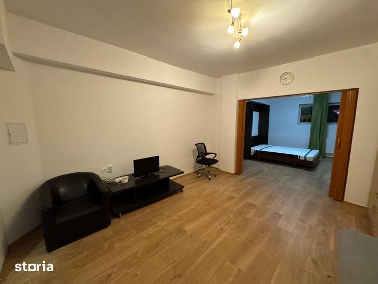 Apartament cu 2 camere, mobilat în Victoriei