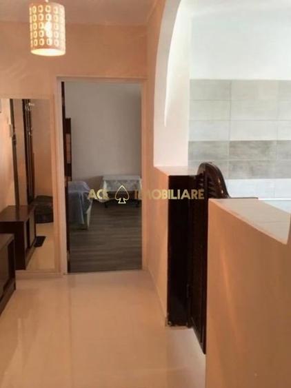 Apartament cu 2 camere decomandat, mobilat în Victoriei