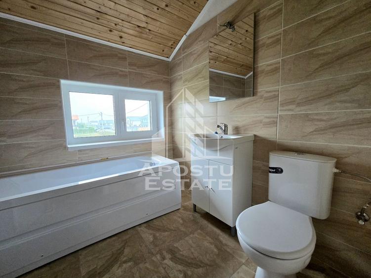 Duplex cu 4 camere cu Canalizare în Bucovăț (Remetea Mare)